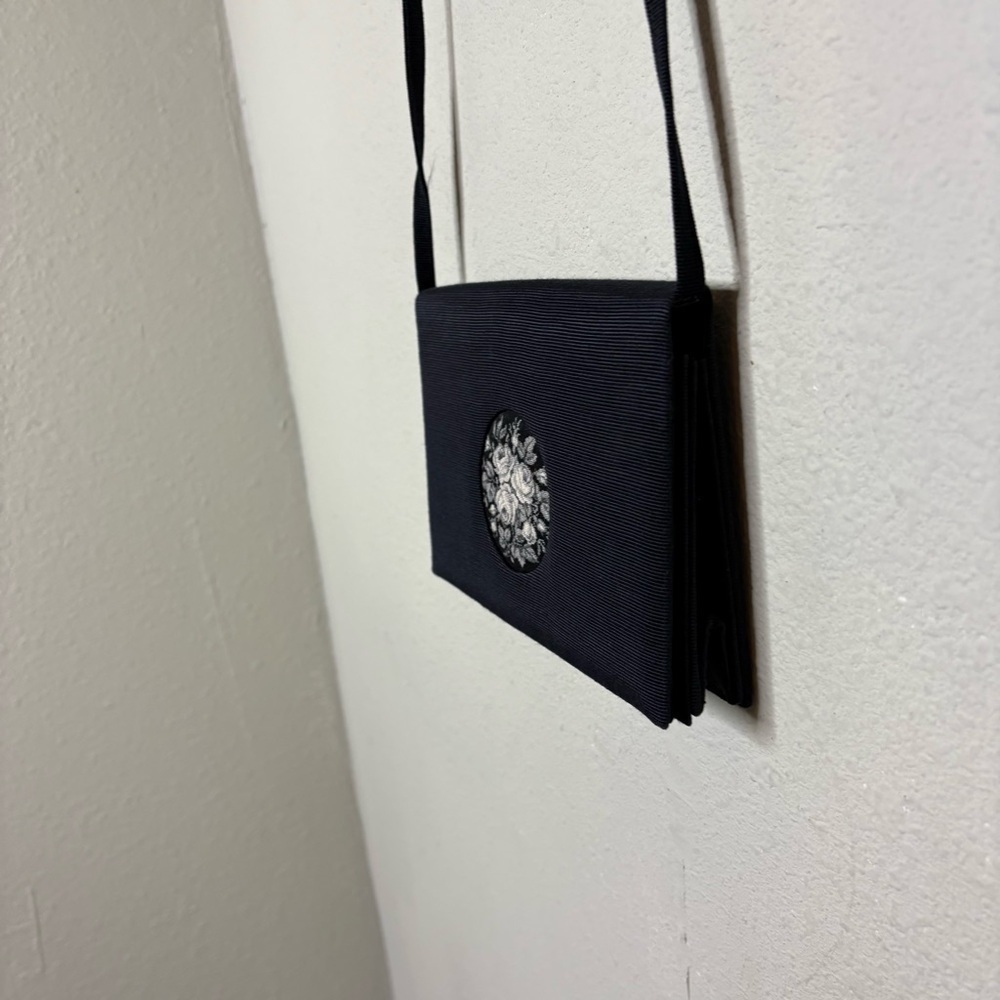 Vintage Black Evening Handbag with Embroidered Detailing from Austria - Picture 2 of 7